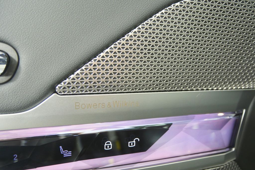 Thumbnail: 2026 BMW i7 - 9