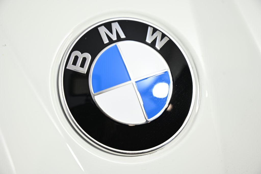 Thumbnail: 2026 BMW X3 - 13