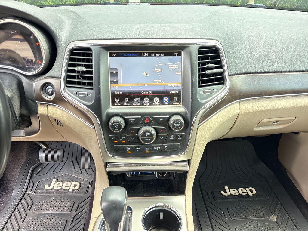 Used 2016 Red Jeep Limited image 24