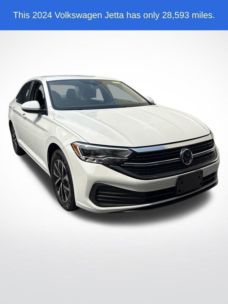 White 2024 Volkswagen Jetta Sedan Front-Wheel Drive 8-Speed Automatic