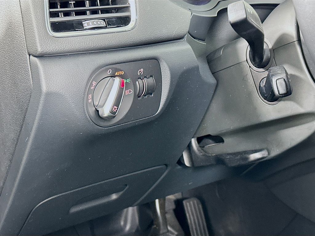 Thumbnail: 2018 Audi Q3 - 10