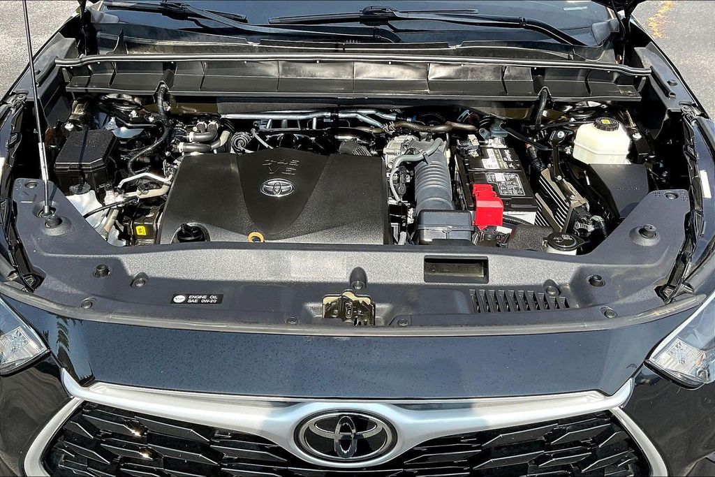Used 2022 Toyota Highlander SUV