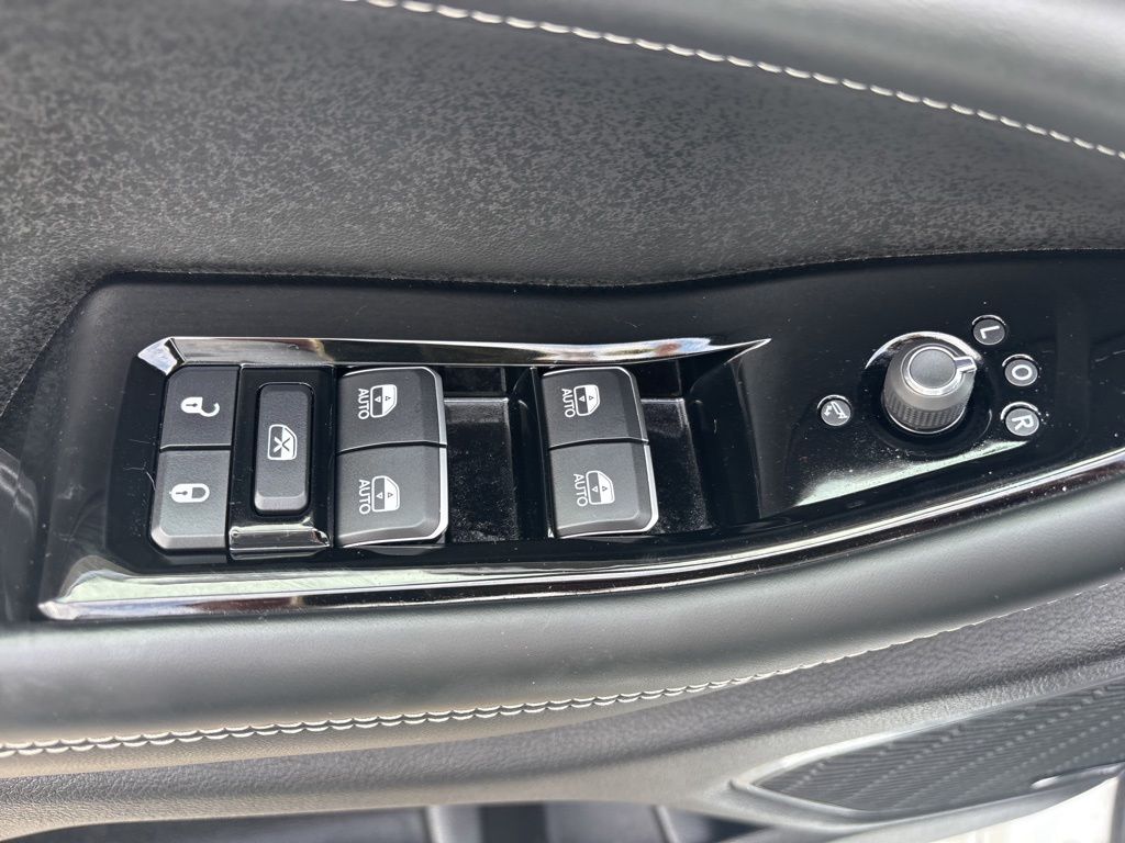 Used 2024 Jeep Grand Cherokee SUV