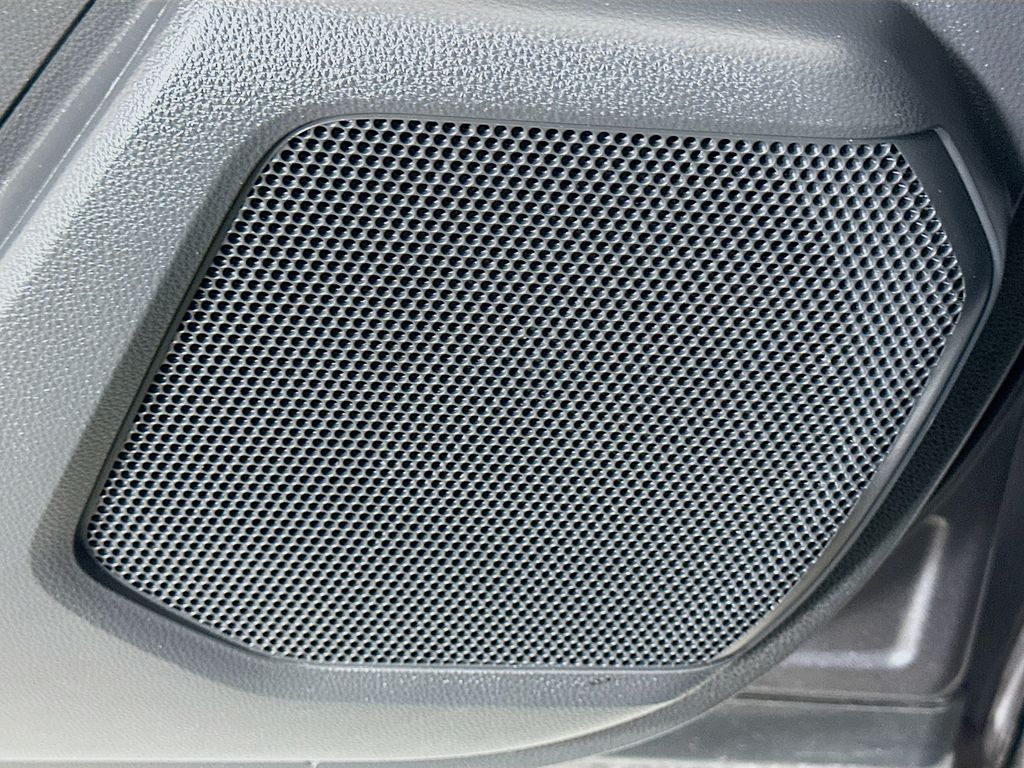 Thumbnail: 2021 Toyota Highlander - 18