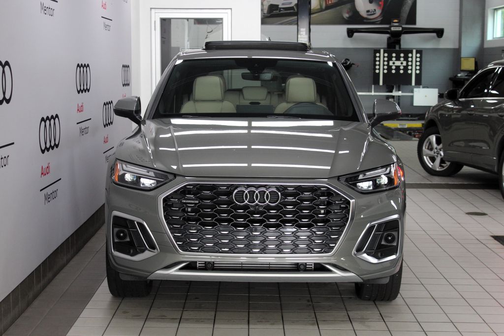 Thumbnail: 2025 Audi Q5 - 7