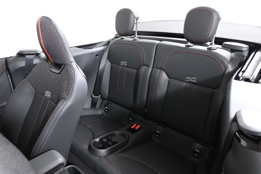 Thumbnail: 2026 MINI Cooper - 29