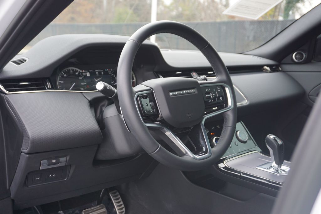 Thumbnail: 2023 Land Rover Range Rover Evoque - 10