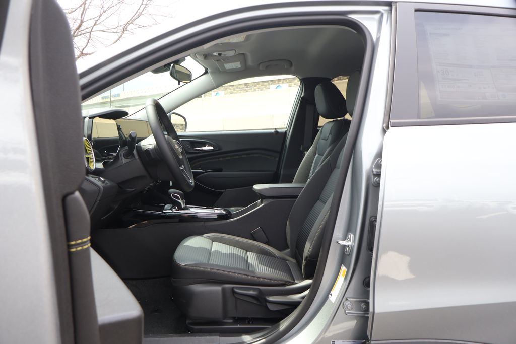 Thumbnail: 2026 Chevrolet Trax - 14