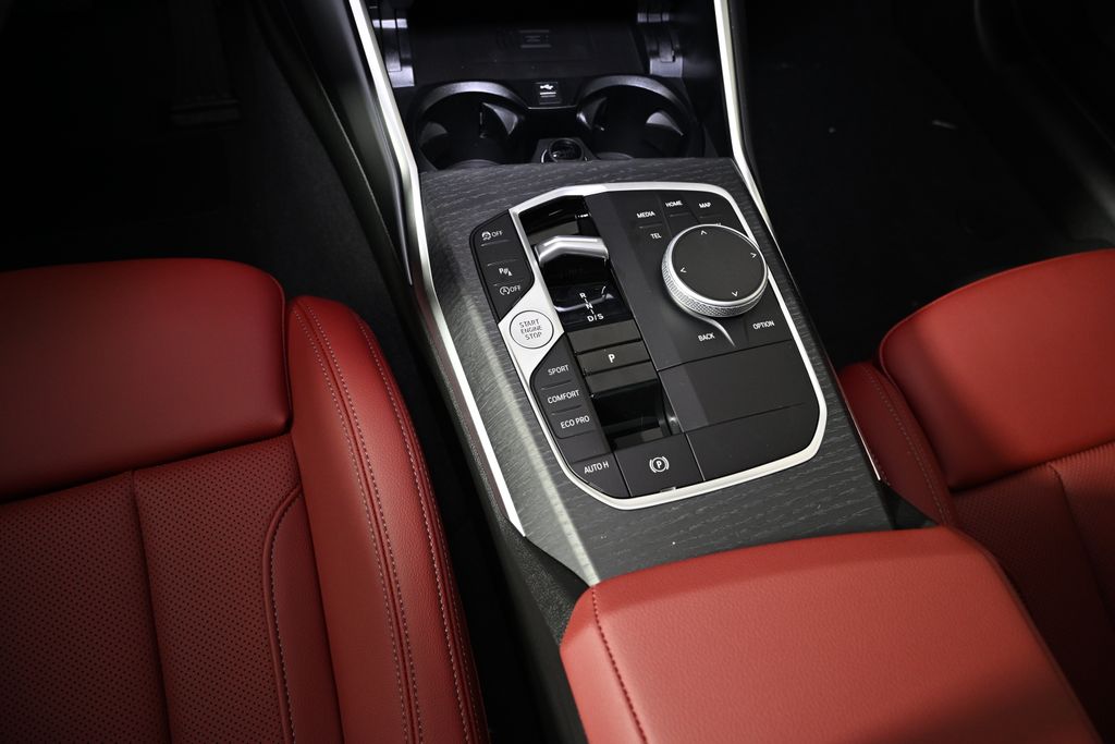 Thumbnail: 2025 BMW 3 Series - 19