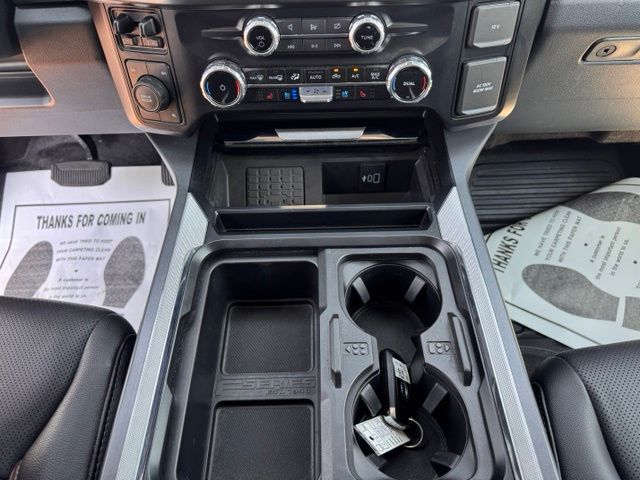 2024 Ford F-450 Chassis LARIAT