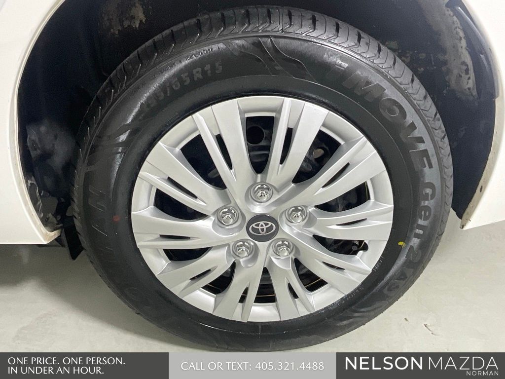 Used 2014 White Toyota S image 10