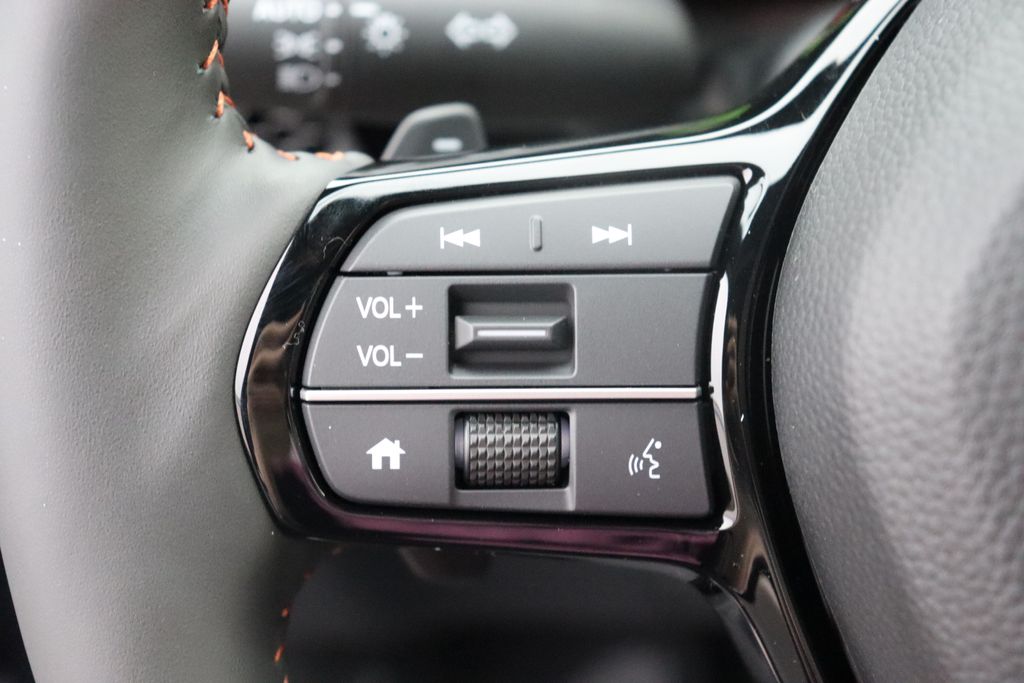 2025 Honda CR-V Sport Touring 31