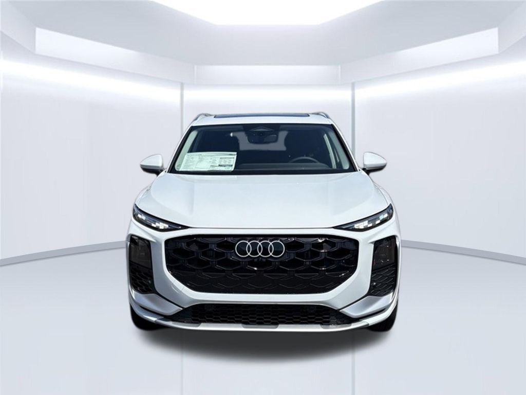 Thumbnail: 2026 Audi Q3 - 11