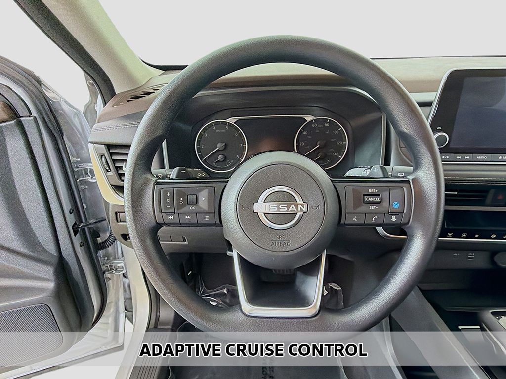 Used 2023 Silver Nissan SV image 3