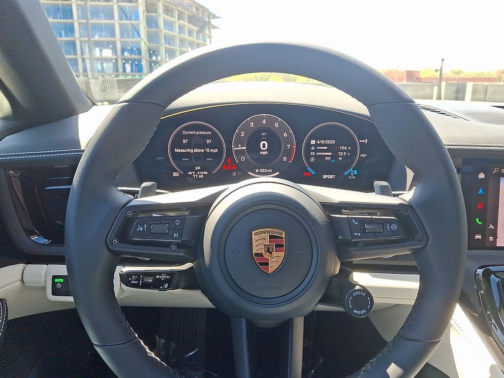 Thumbnail: 2025 Porsche Panamera - 22