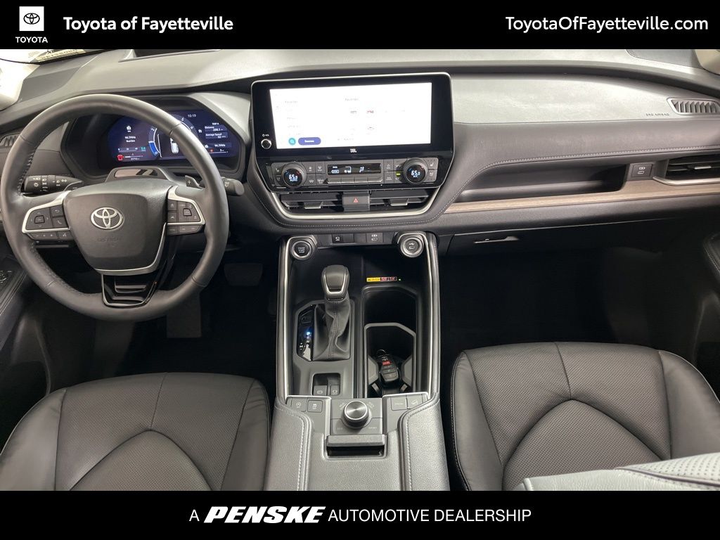 2024 Toyota Grand Highlander Platinum 21