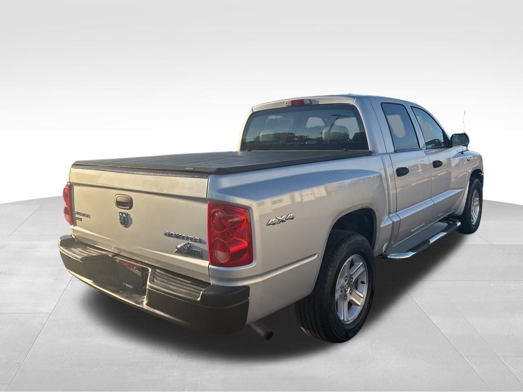 2011 Dodge Dakota SXT SLT photo 5