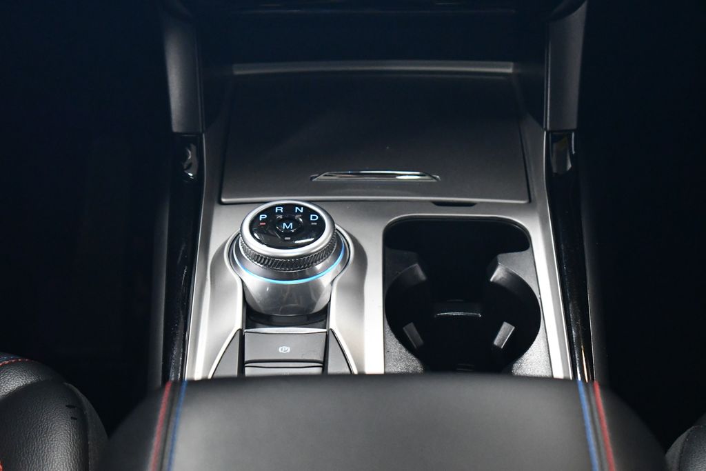 Thumbnail: 2023 Ford Explorer - 20