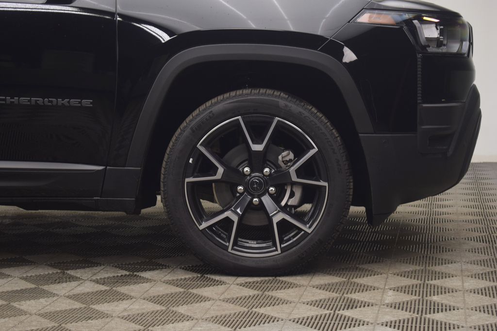 new 2026 Jeep Cherokee car, priced at $45,653