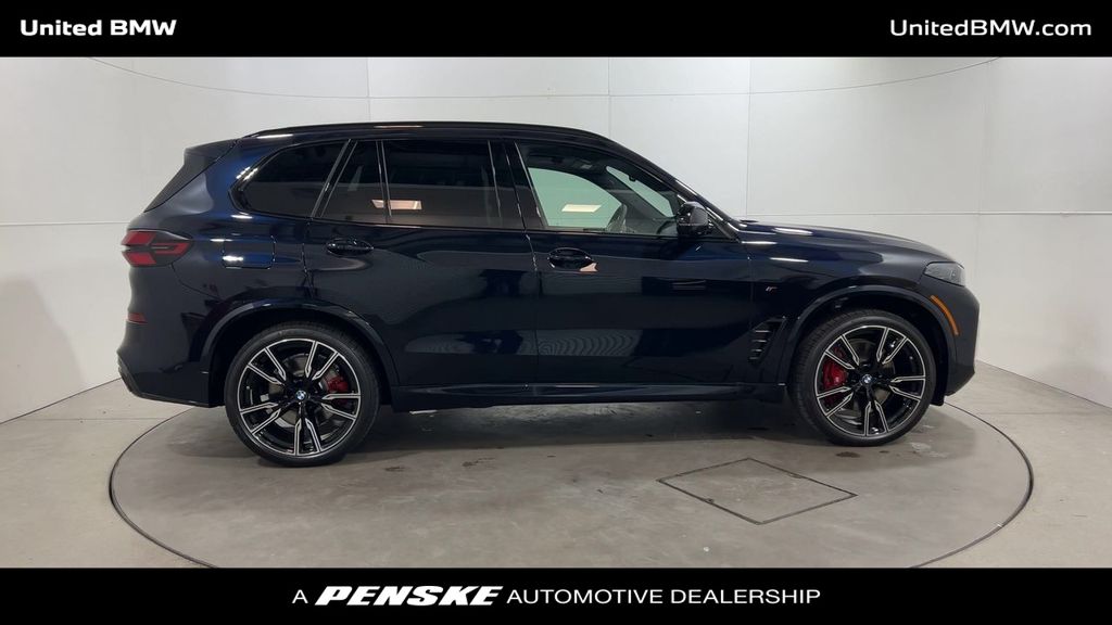 2025 BMW X5 M60i 9