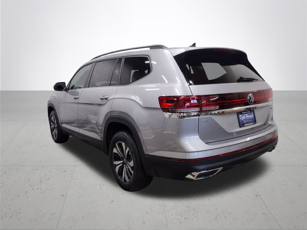 2025 Volkswagen Atlas 2.0T SE