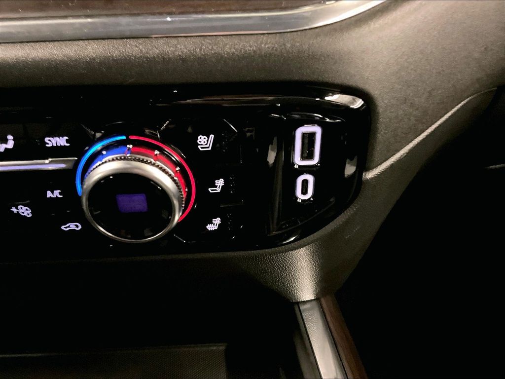 2023 GMC Sierra 1500 — photo 27
