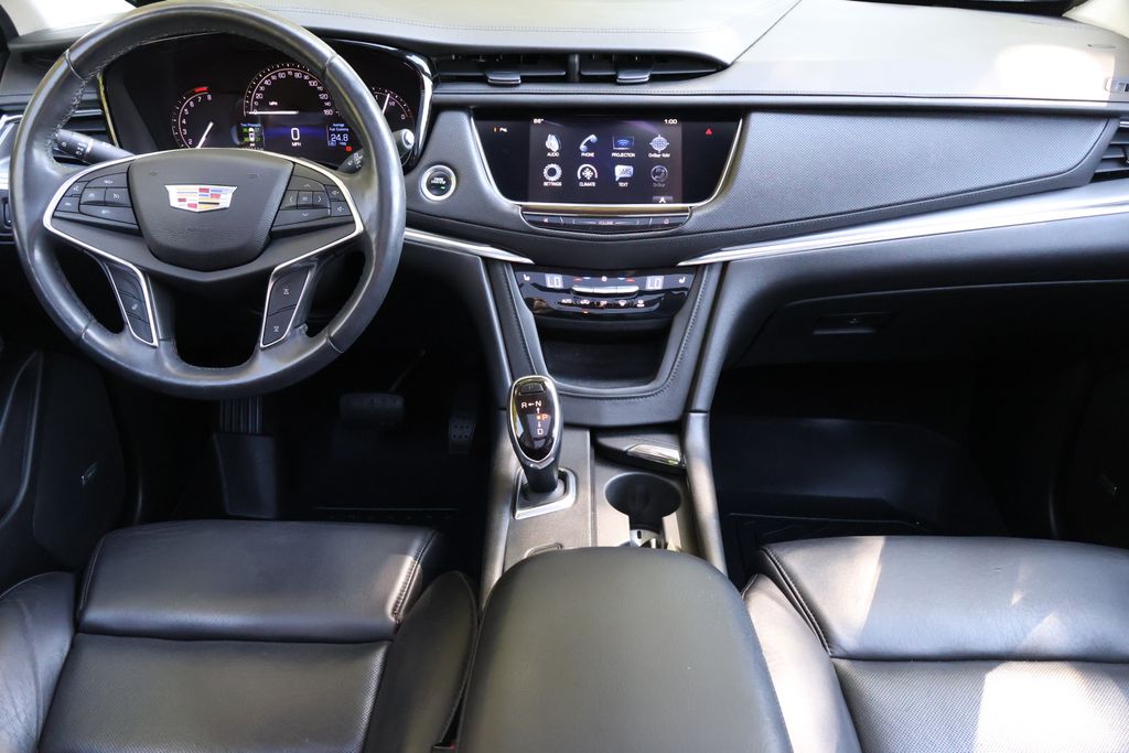 Thumbnail: 2017 Cadillac XT5 - 14