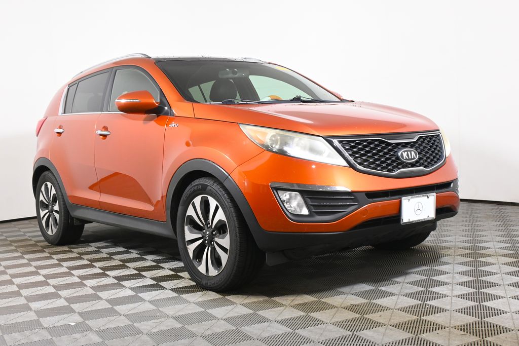 Thumbnail: 2011 Kia Sportage - 9