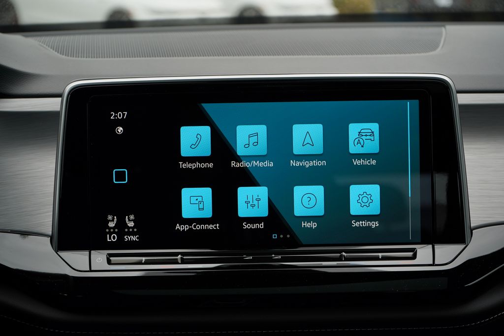 2025 Volkswagen Atlas SE 15