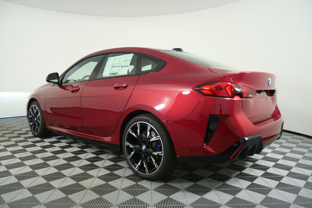 Thumbnail: 2026 BMW 2 Series - 5