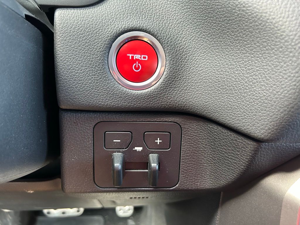 2024 Toyota Tundra Limited 28