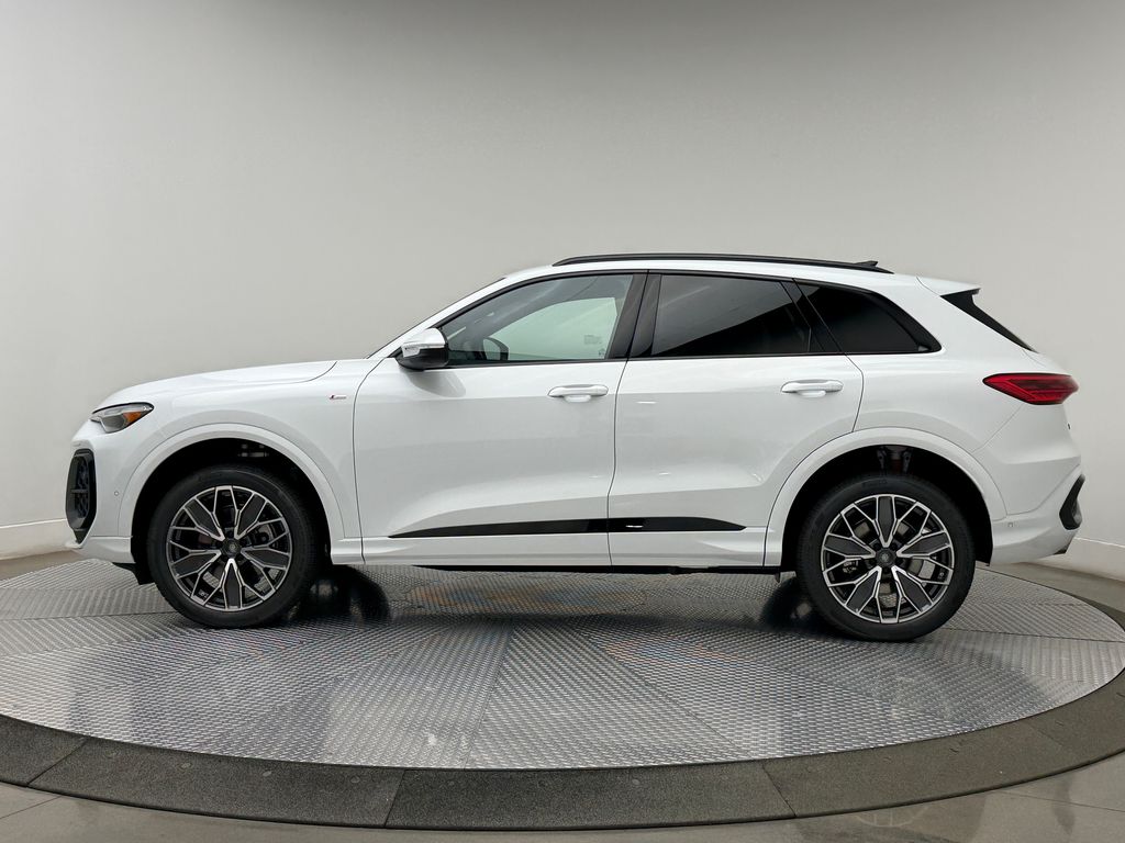 Thumbnail: 2026 Audi Q5 - 5