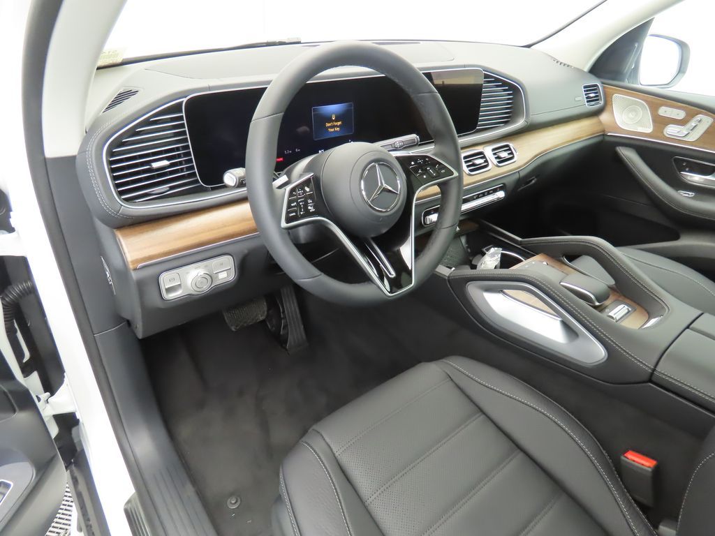 Thumbnail: 2026 Mercedes-Benz GLS - 10