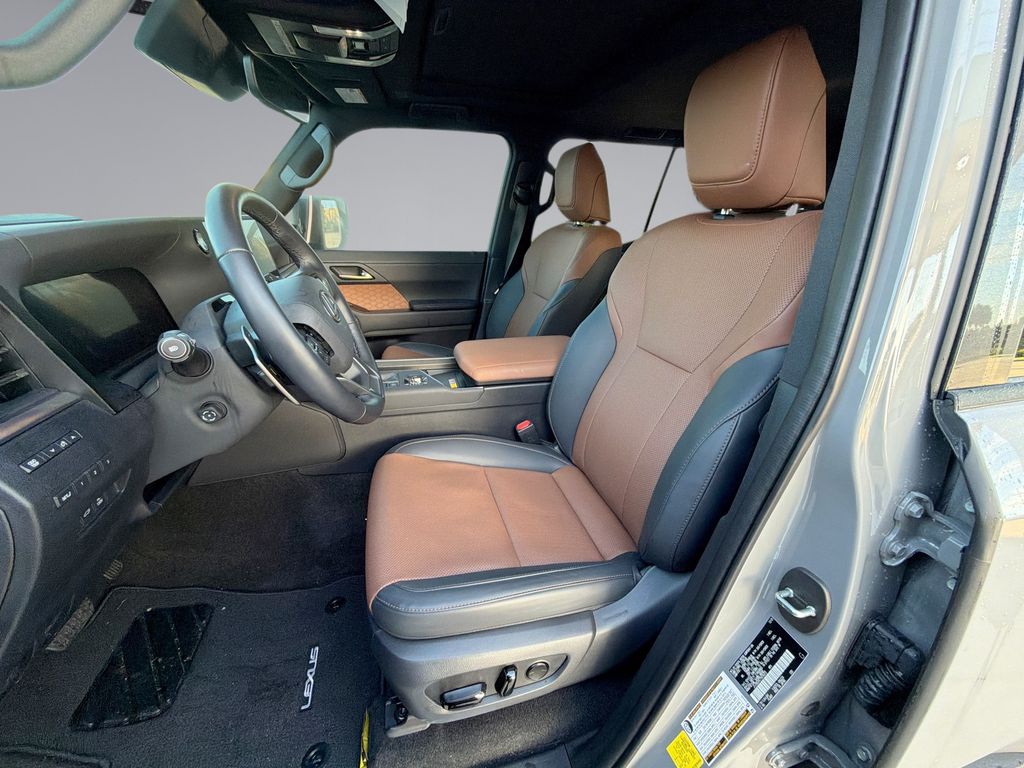 Thumbnail: 2026 Lexus GX - 30