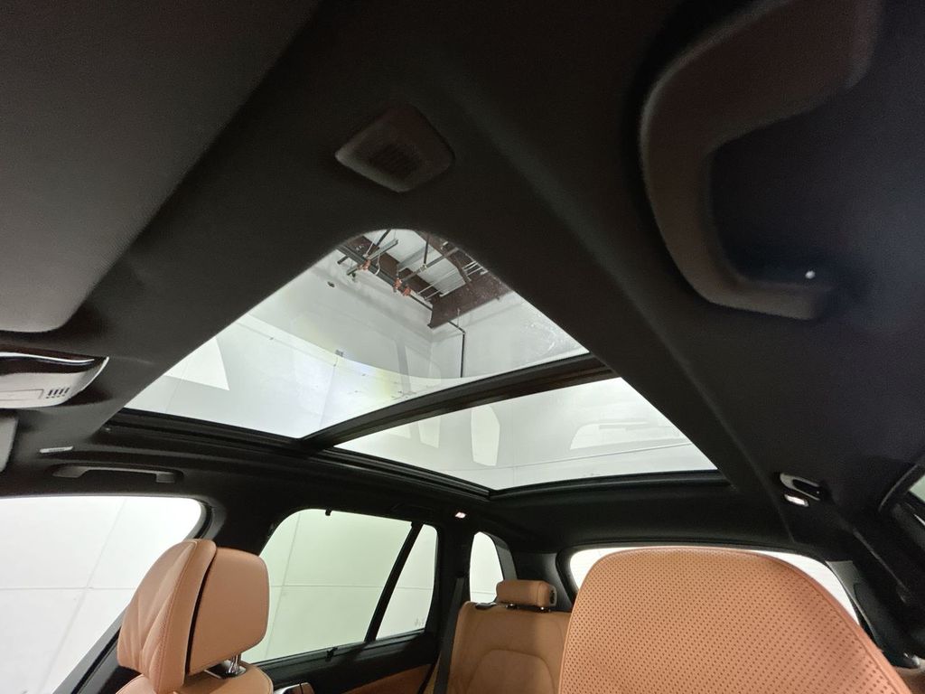 Thumbnail: 2026 BMW X5 - 20