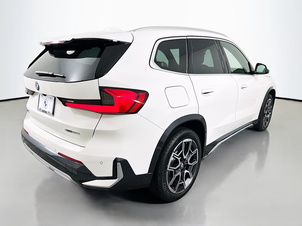 Thumbnail: 2026 BMW X1 - 5