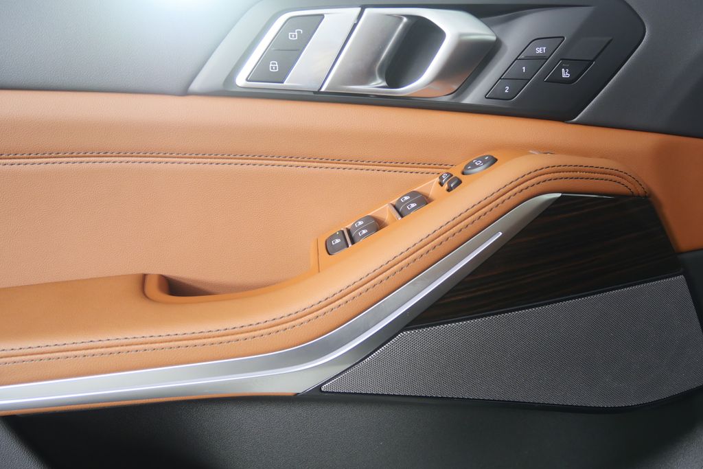 Thumbnail: 2026 BMW X5 - 8