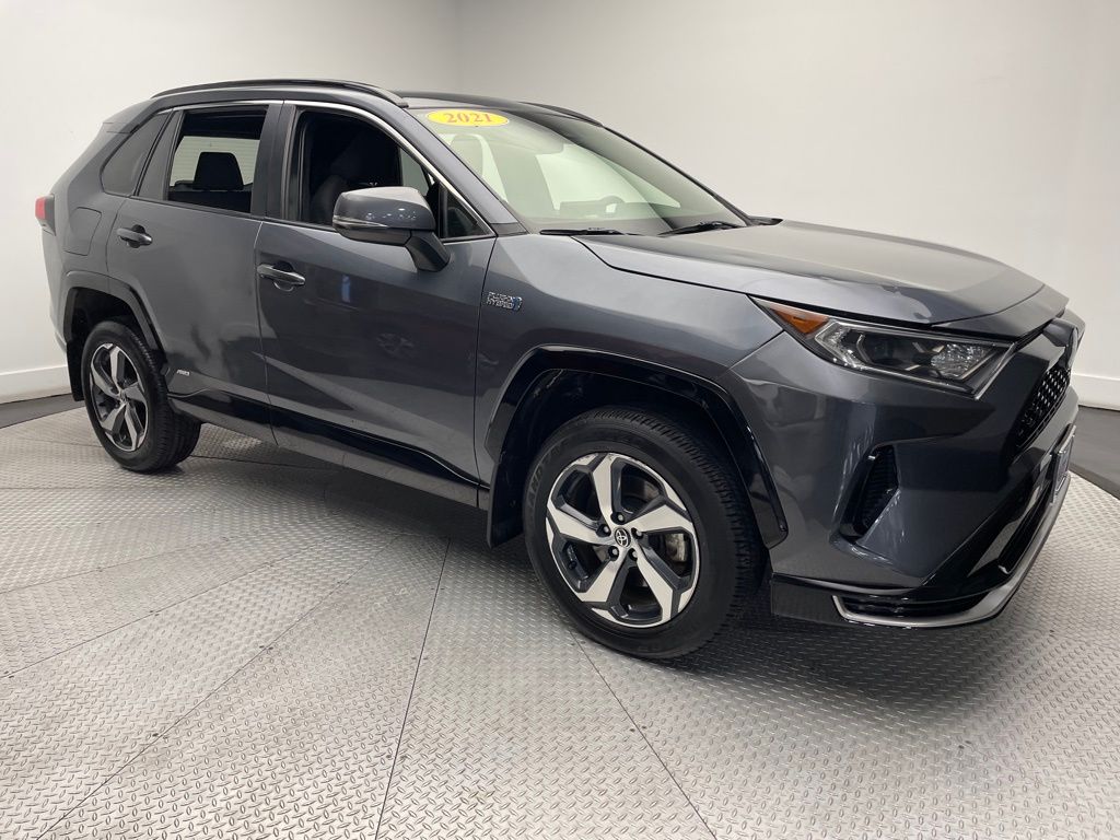 2021 Toyota RAV4 SE 3