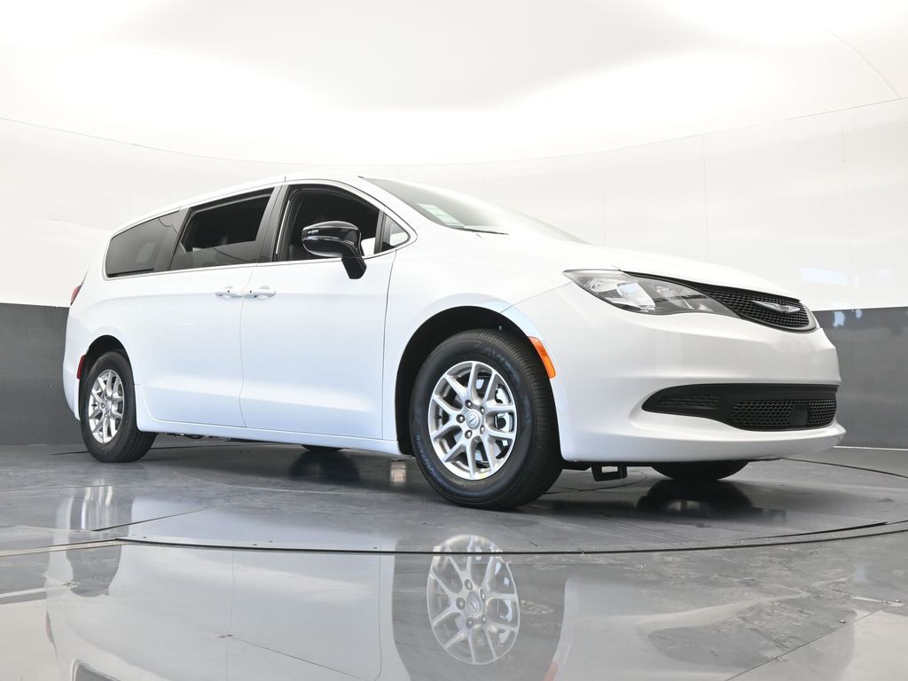 New 2026 Bright White Clearcoat Chrysler LX image 58