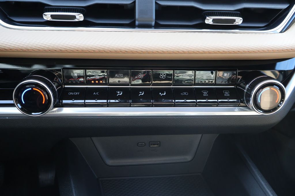 Thumbnail: 2026 Chevrolet Equinox - 27