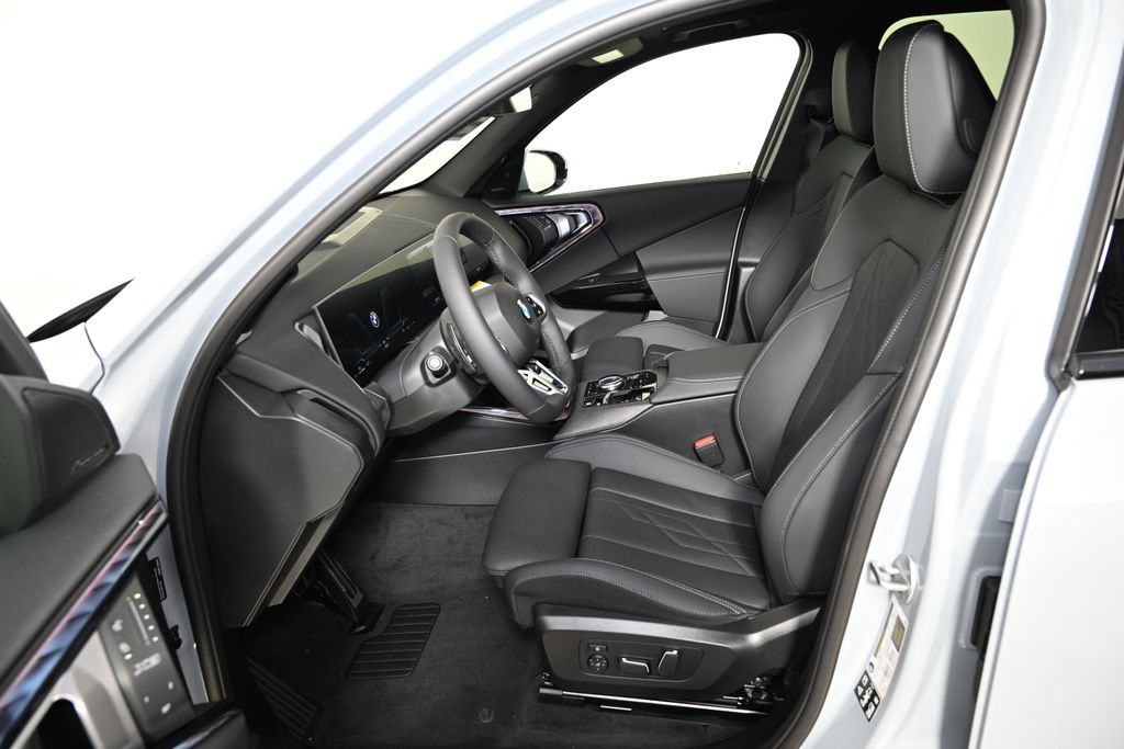 Thumbnail: 2026 BMW X3 - 14