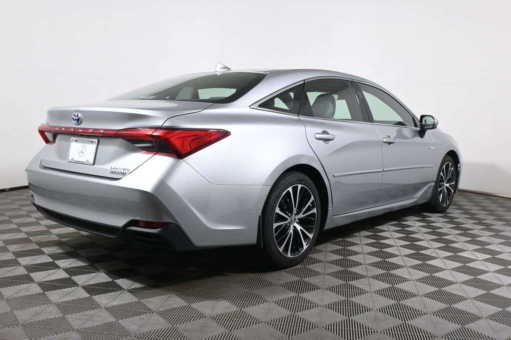 Thumbnail: 2019 Toyota Avalon - 7