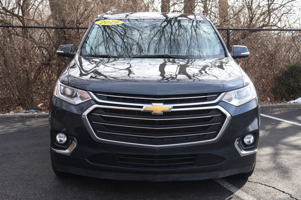 2019 Chevrolet Traverse LT 2