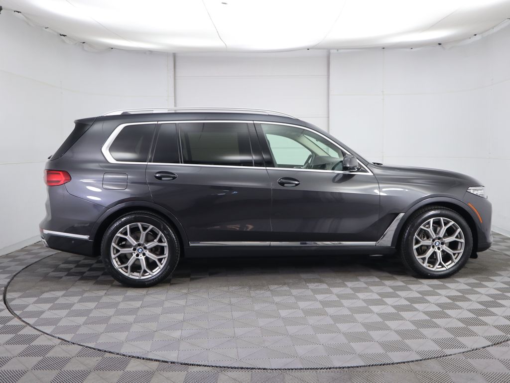 Thumbnail: 2021 BMW X7 - 4