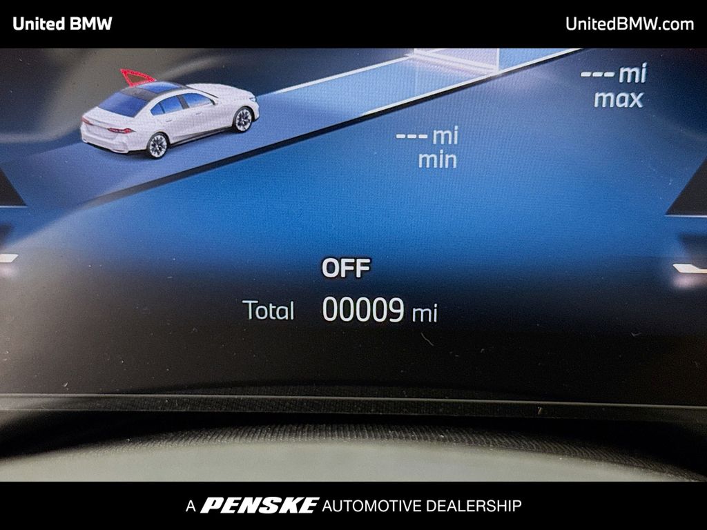 Thumbnail: 2026 BMW i5 - 7