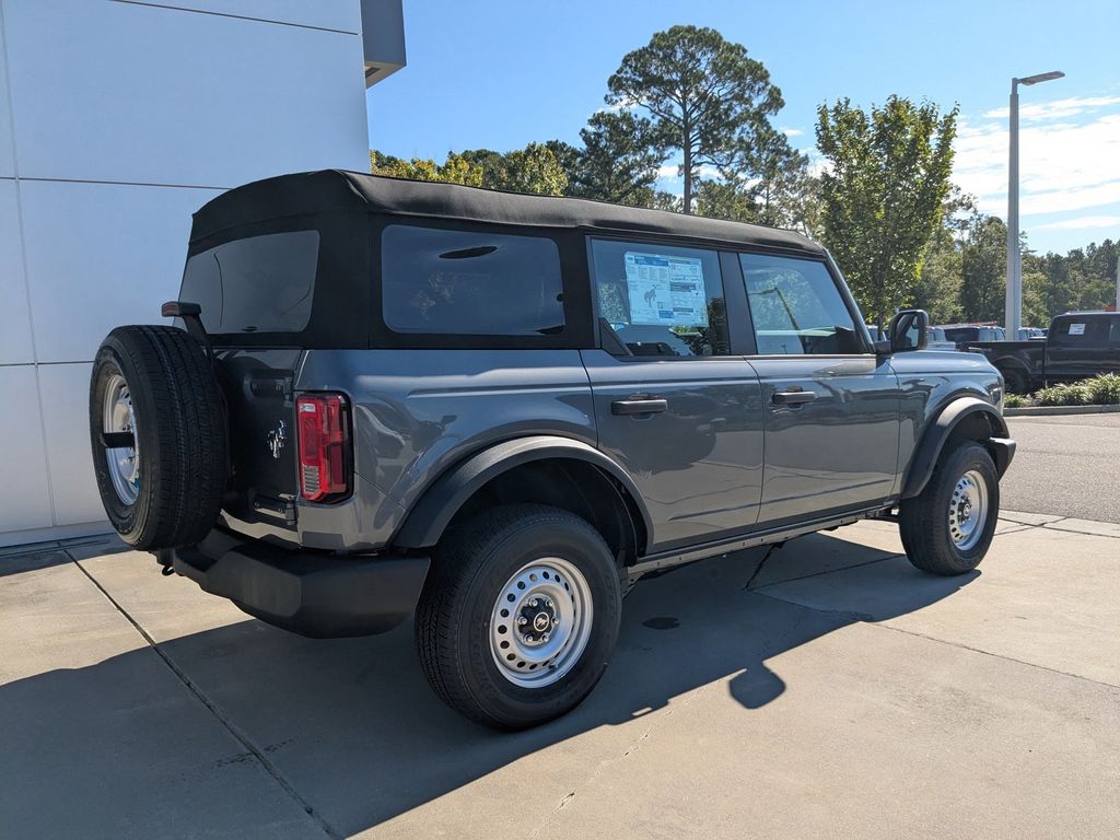 2025 Ford Bronco 