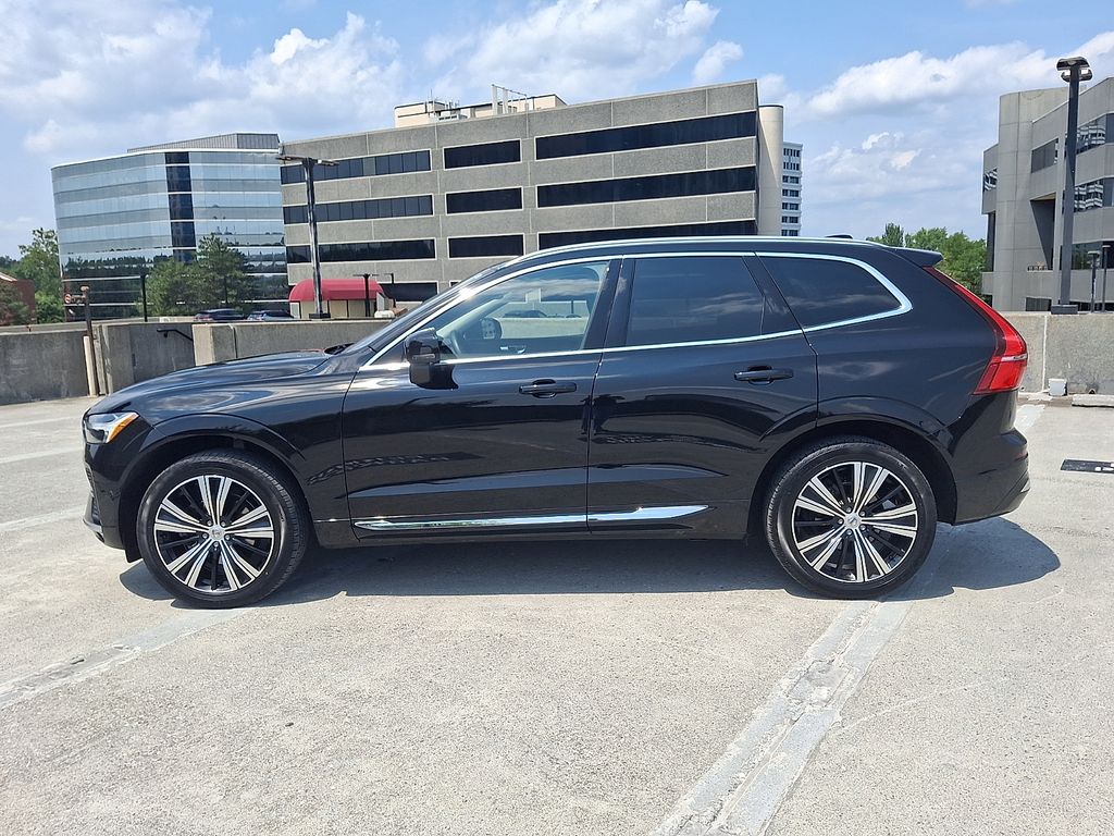 Thumbnail: 2023 Volvo XC60 - 2