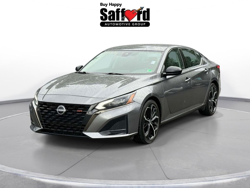 2023 Nissan Altima 2.5 SR FWD