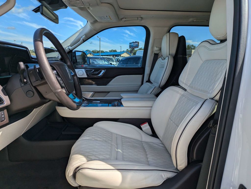 2022 Lincoln Navigator Black Label L