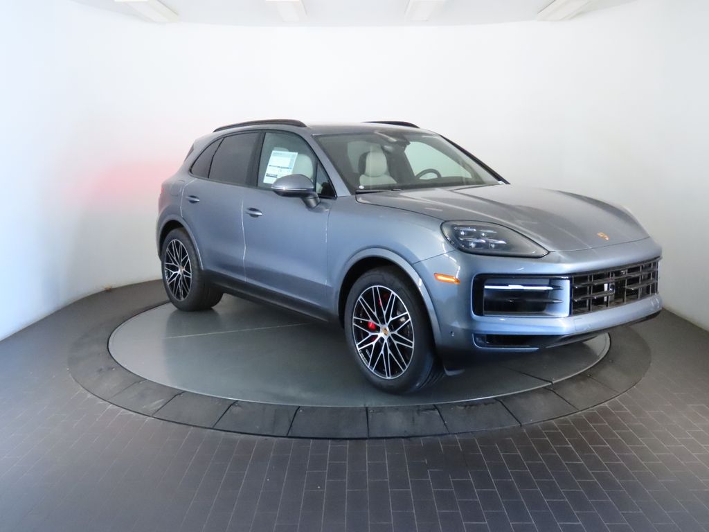 Thumbnail: 2026 Porsche Cayenne - 9